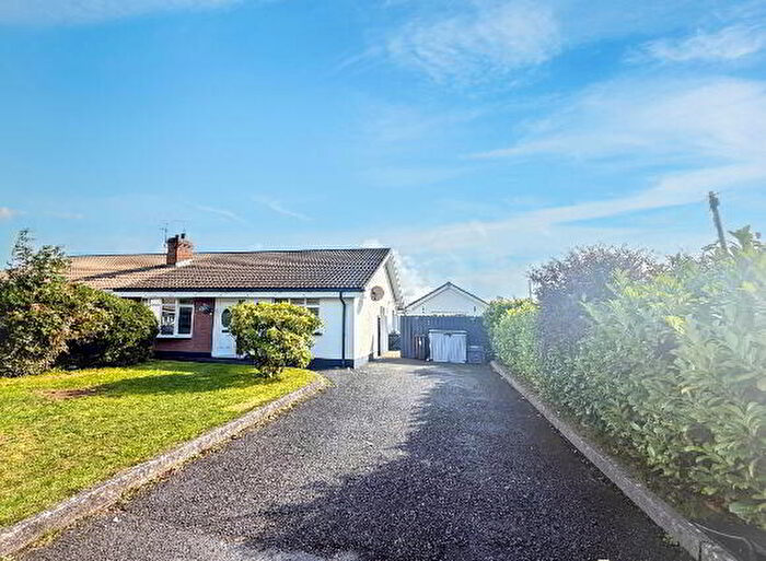 4 Bedroom Semi-Detached Bungalows For Sale In Ashtree Grove, Whitecross, BT60