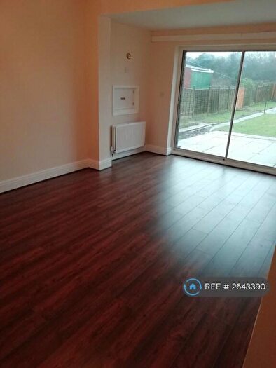 4 Bedroom Semi Detached House To Rent In Lower City Road, Tividale, Oldbury, B69