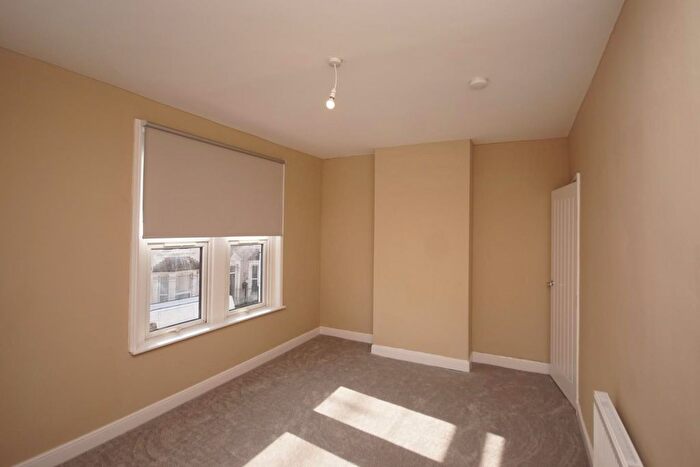4 Bedroom Terraced House To Rent In Cleave Street, St Werburghs, BS2