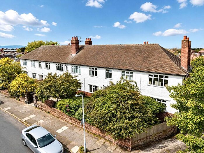 2 Bedroom Apartment For Sale In Lang Lane, West Kirby, Wirral, Merseyside, CH48