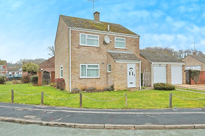 3 Bedroom Detached House For Sale In Elizabeth Drive, Necton, Swaffham, PE37