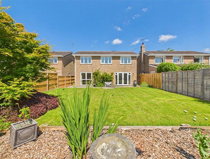 4 Bedroom Detached House For Sale In Pear Tree Close, Bransgore, Christchurch, Dorset, BH23