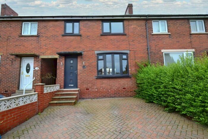 3 Bedroom Terraced House To Rent In Lees Avenue, Penistone, Sheffield, S36