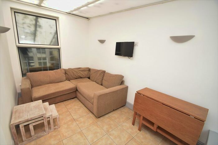 4 Bedroom Terraced House To Rent In Budock Terrace, Falmouth, TR11