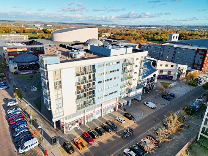 2 Bedroom Apartment For Sale In Lower Twelfth Street, Milton Keynes, MK9