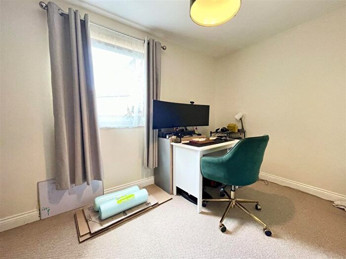 2 Bedroom Flat To Rent In White Star Place, Southampton, SO14