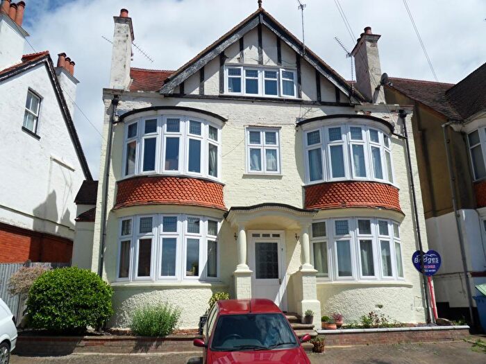 2 Bedroom Maisonette To Rent In York Crescent, Aldershot, Hampshire, GU11