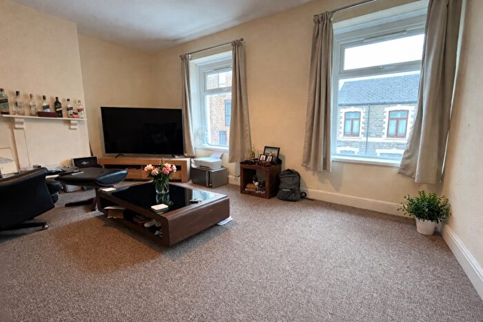 1 Bedroom Flat To Rent In Pearl Street, Splott, CF24
