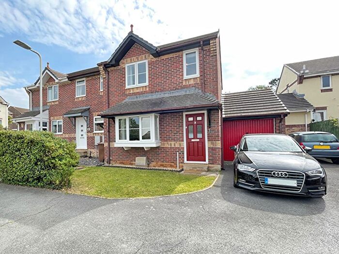 3 Bedroom End Of Terrace House For Sale In Robins Way, Plymstock, Plymouth, PL9