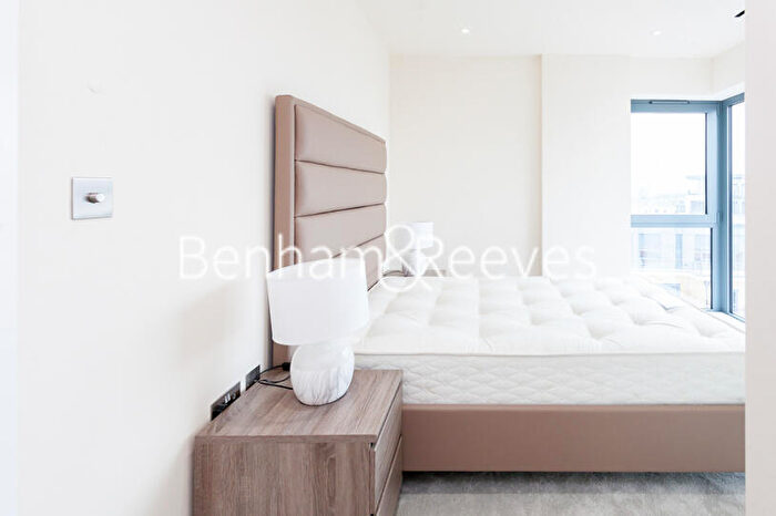 2 Bedroom Apartment To Rent In Beaufort Park, Colindale, NW9