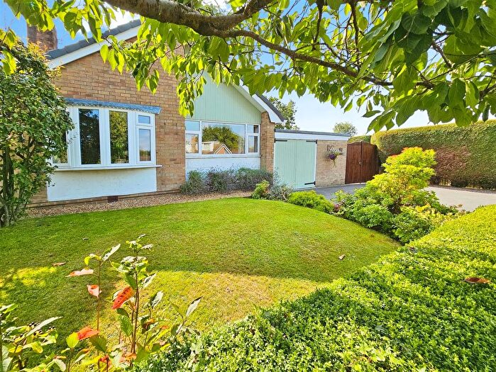 4 Bedroom Detached Bungalow For Sale In Pennine Way, Biddulph, Staffordshire Moorlands, ST8