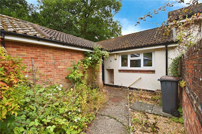 2 Bedroom Bungalow For Sale In Cowleas Close, Awbridge, Romsey, Hampshire, SO51