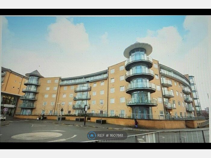 2 Bedroom Flat To Rent In Berberis House, Feltham, TW13