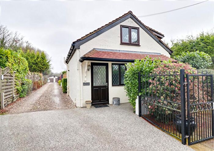 2 Bedroom Cottage To Rent In Chelmsford Road, Hatfield Heath, Bishop's Stortford, CM22