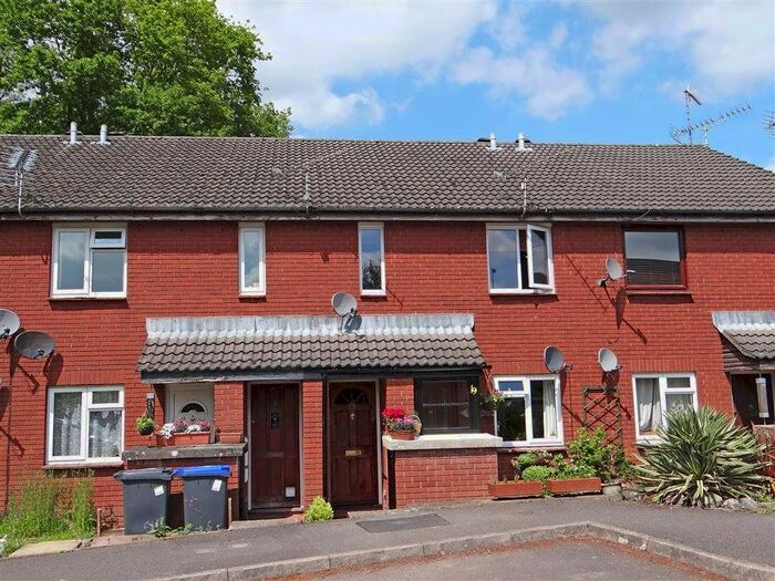 1 Bedroom Flat To Rent In Avon Drive, Alderbury, Salisbury, SP5