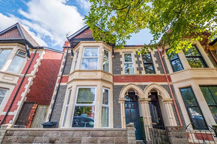 4 Bedroom End Of Terrace House For Sale In Courtenay Road, Splott, Cardiff, CF24