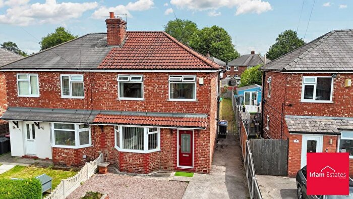 3 Bedroom Detached House For Sale In The Crescent, Irlam, M44