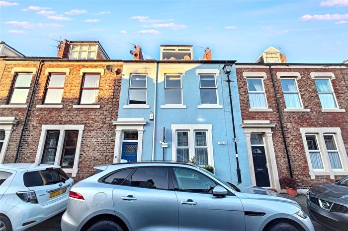 4 Bedroom Maisonette For Sale In Lovaine Row, Tynemouth, NE30