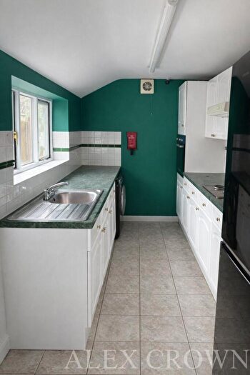 4 Bedroom Terraced House To Rent In Hythe Hill, Colchester, CO1