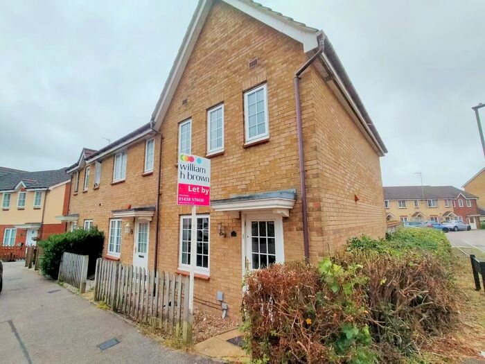 2 Bedroom House To Rent In Cleveland Way, Stevenage, SG1