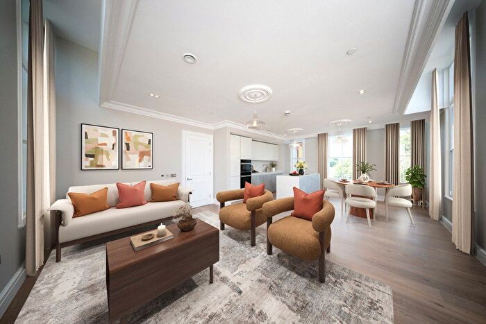 2 Bedroom Flat For Sale In Richmond Square, Kew Foot Road, Richmond, Surrey, TW9