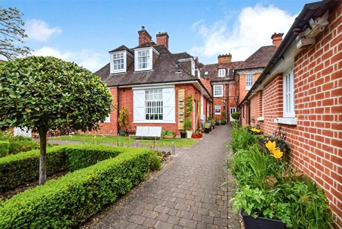 2 Bedroom Mews To Rent In Firgrove Mews, Firgrove Manor, Firgrove Road, Eversely, Hook, RG27