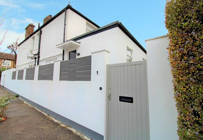 2 Bedroom Maisonette To Rent In Tankerton Road, Tolworth, Surbiton KT6