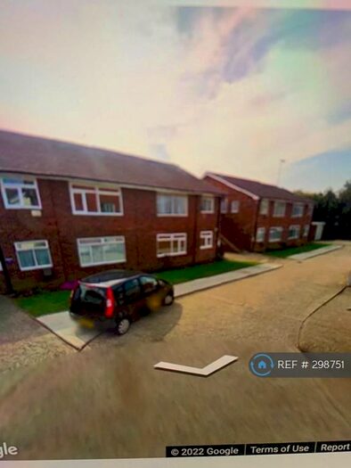 Studio To Rent In Highdown Avenue, Worthing, BN13