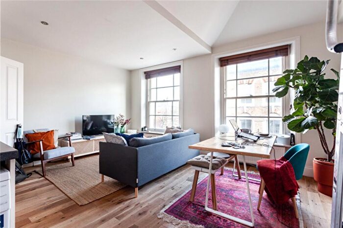 1 Bedroom Apartment To Rent In Highbury Park, Highbury, N5