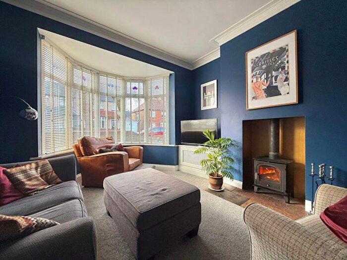 3 Bedroom Semi Detached House For Sale In Hazeldene, Whitley Bay, NE25