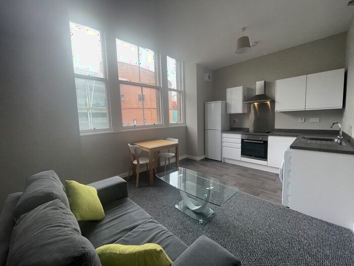 2 Bedroom Flat To Rent In West Bell Street, Dundee, DD1