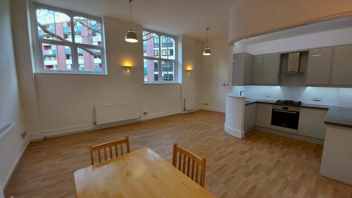 1 Bedroom Flat To Rent In Crescent Row, Clerkenwell, EC1Y