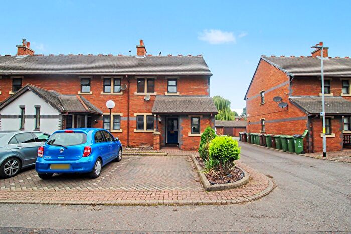 1 Bedroom Flat For Sale In Clarendon Court, Dickinson Street, Wakefield, WF1