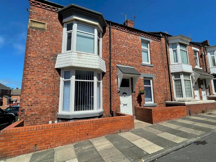 1 Bedroom Flat To Rent In Wharton Street, South Shields, NE33