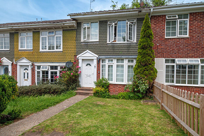 3 Bedroom Terraced House For Sale In Freshfield Gardens, Waterlooville, PO7