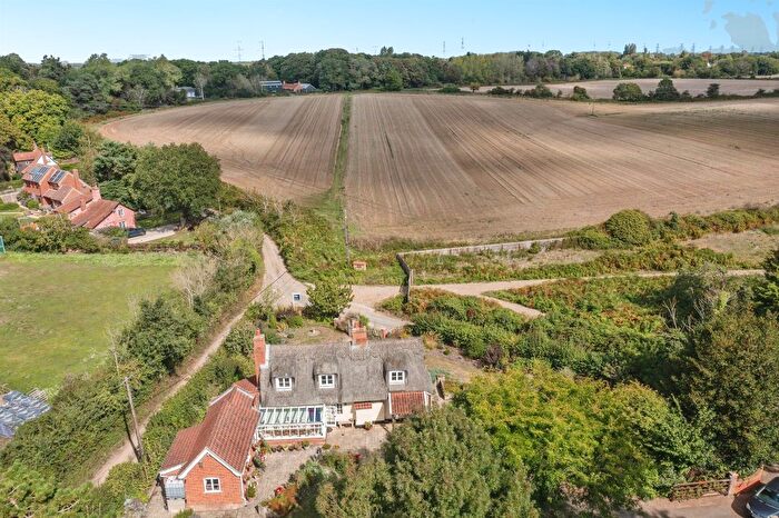 3 Bedroom Detached House For Sale In Gromford Lane, Snape, Saxmundham, IP17