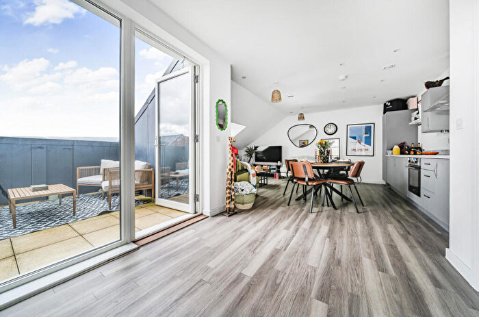 1 Bedroom Apartment For Sale In Morton Peto Road, Bishop's Stortford, Hertfordshire, CM23