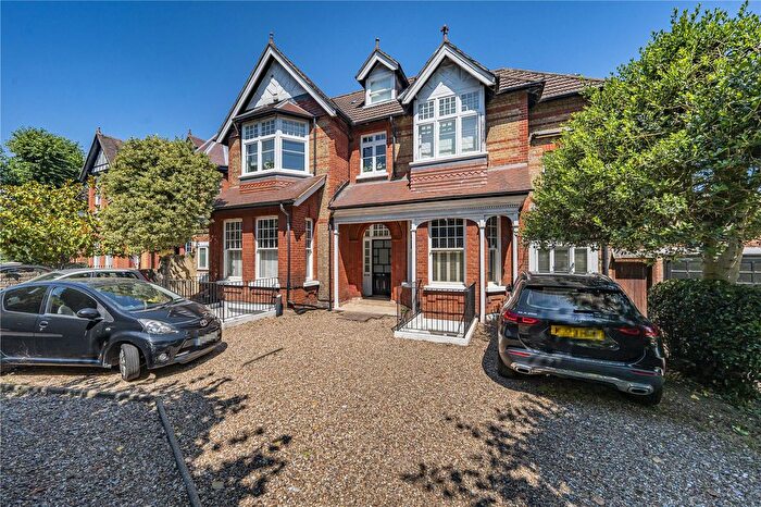 1 Bedroom Flat For Sale In Upper Richmond Road, London, SW15