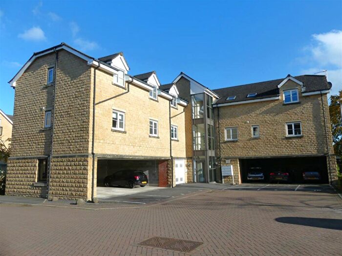 1 Bedroom Apartment To Rent In Ling Court, Menston, LS29