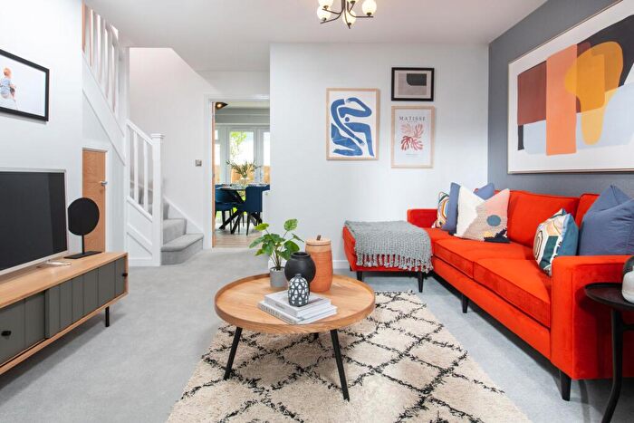 3 Bedroom Semi Detached House For Sale In Hucknall, Nottingham, NG15