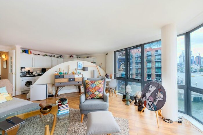 2 Bedroom Flat To Rent In China Wharf, Mill Street, London, SE1