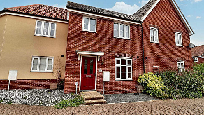 3 Bedroom Terraced House For Sale In Oxenham Way, Stowmarket, IP14