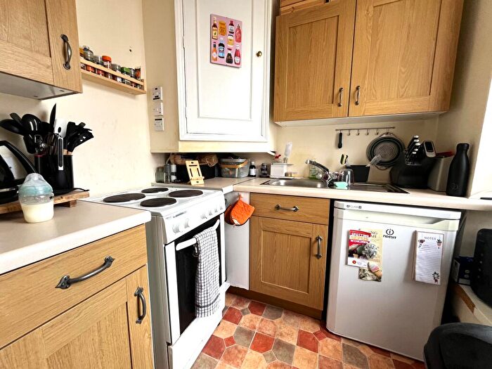 1 Bedroom Apartment To Rent In Heavitree Road, Exeter, EX1