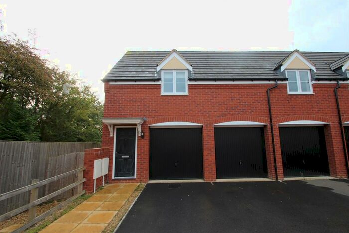 2 Bedroom Apartment To Rent In Turner Drive, Oxford, OX2