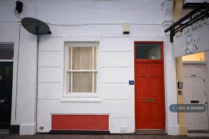 3 Bedroom Flat To Rent In Balls Pond Road, London, N1