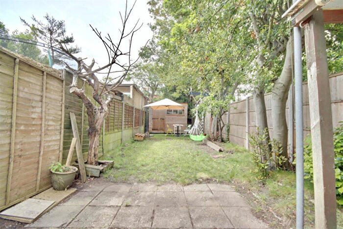 3 Bedroom Terraced House For Sale In London Road, Portsmouth, PO2