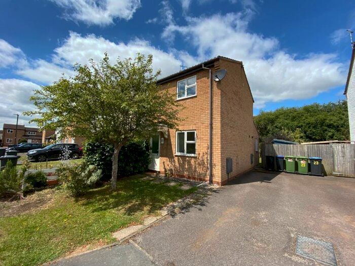 2 Bedroom End Of Terrace House To Rent In Clover Close, Stratford-Upon-Avon, CV37