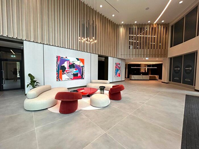 2 Bedroom Apartment For Sale In Thr, Silvercroft Street, Manchester, Greater Manchester, M15