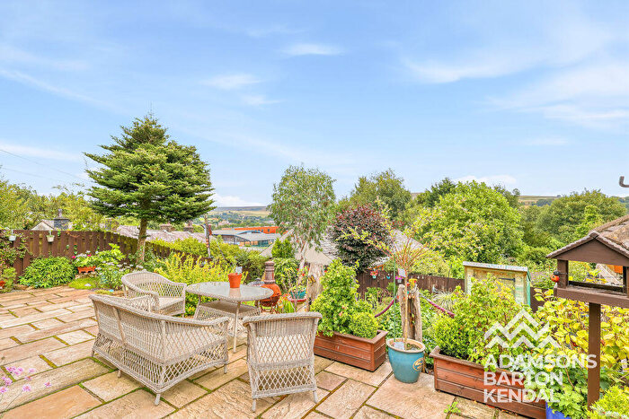 4 Bedroom Cottage For Sale In Hall Fold, Whitworth, OL12