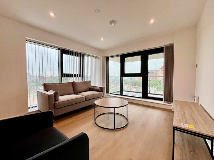 2 Bedroom Apartment To Rent In York Road, Leeds, LS9